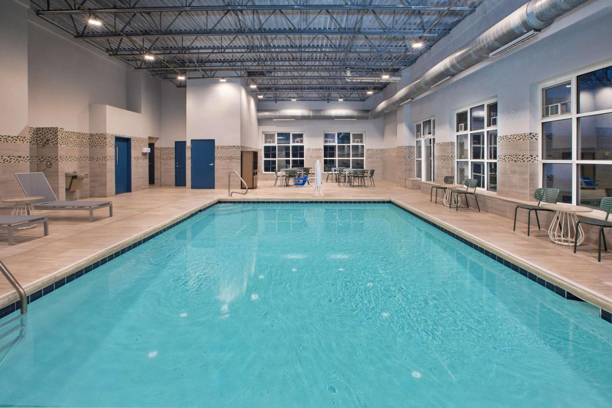 Spark By Hilton Walker Grand Rapids North Exterior foto