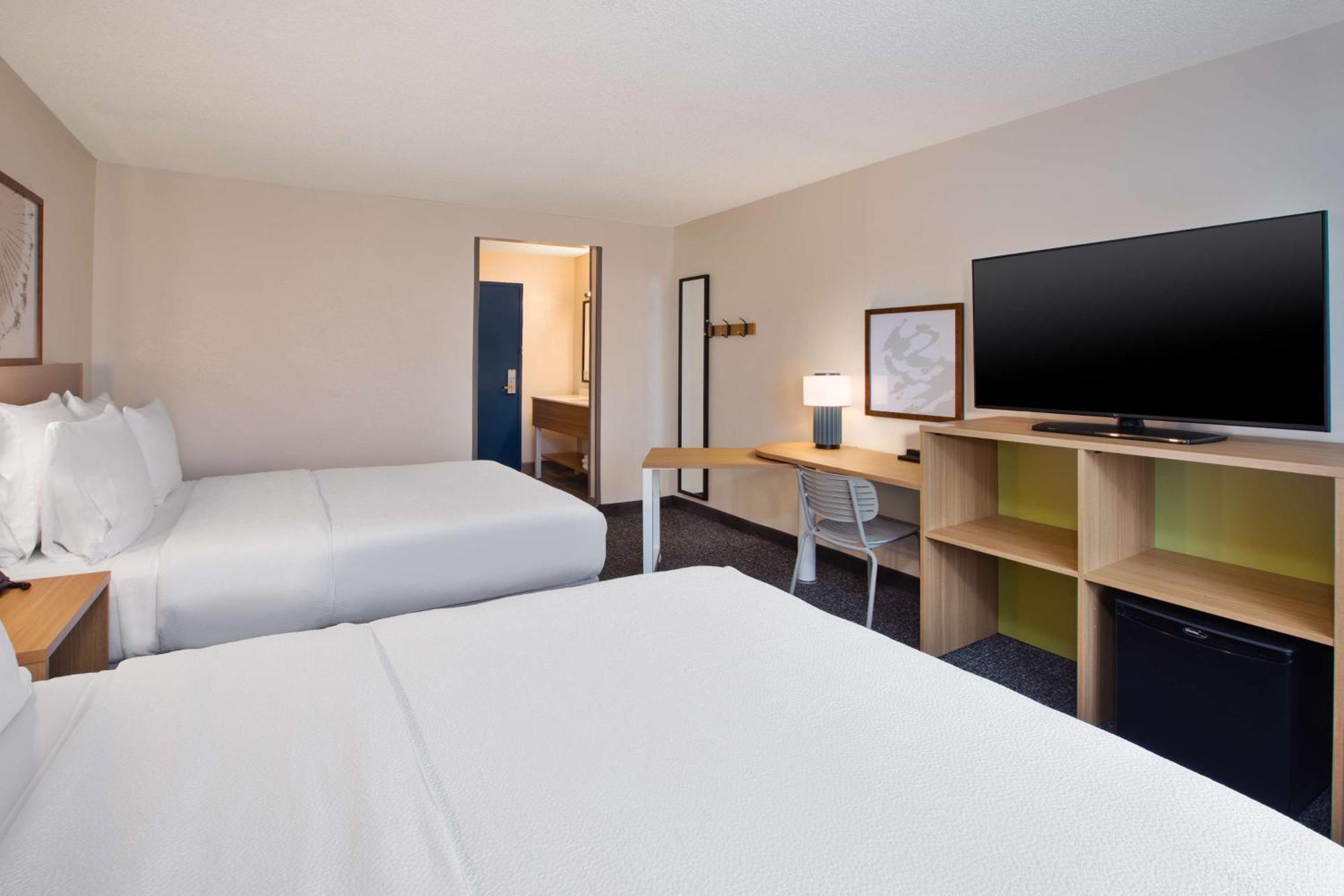 Spark By Hilton Walker Grand Rapids North Exterior foto